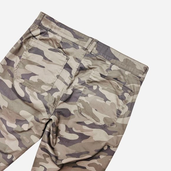 Democracy Camouflage Cargo Pants - Picture 5 of 10